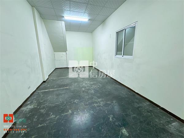 新民嘉大旁透天店面房屋室內格局與周邊環境