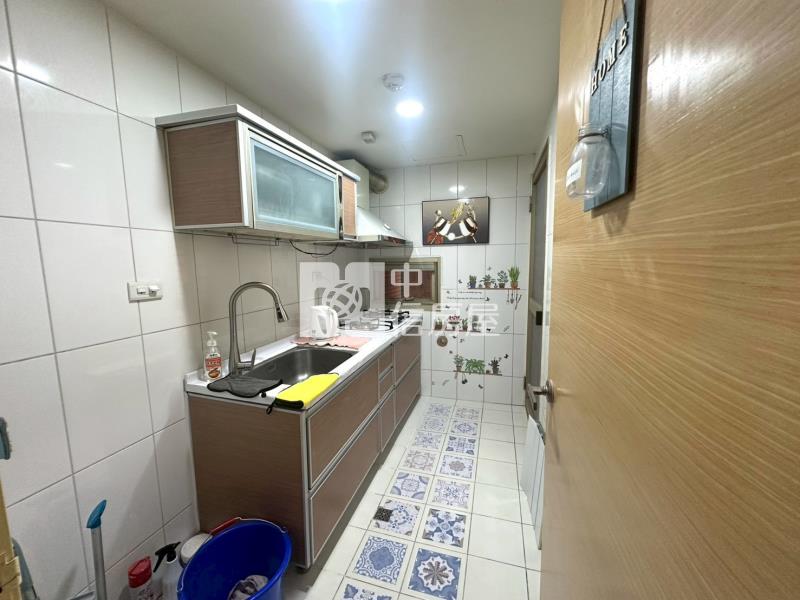 市政府旁三房精裝小豪宅房屋室內格局與周邊環境