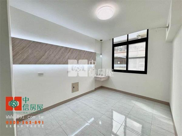 民生社區全新整理車庫別墅房屋室內格局與周邊環境