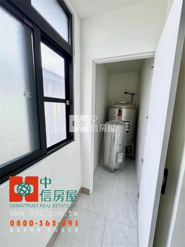 民生社區全新整理車庫別墅房屋室內格局與周邊環境