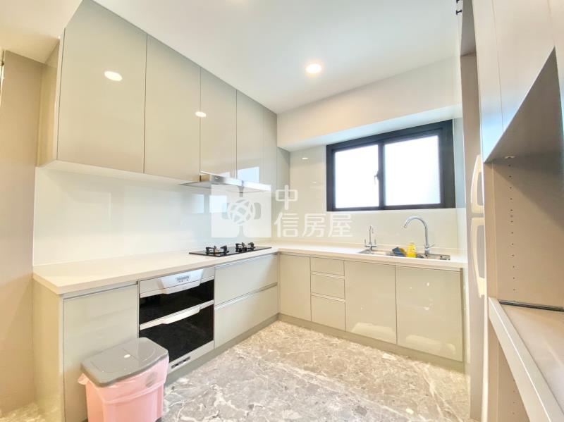 名人園邸極美大露台樓中樓豪邸房屋室內格局與周邊環境