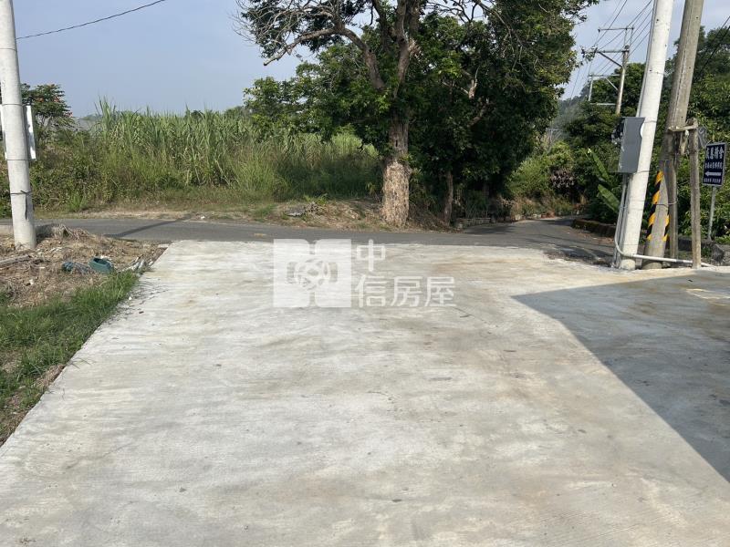 玉井之機會難得之合法資材室+農地房屋室內格局與周邊環境