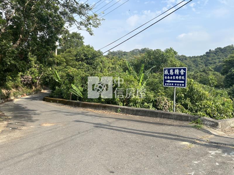 玉井之機會難得之合法資材室+農地房屋室內格局與周邊環境