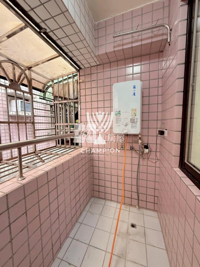 【冠軍】麗景優質三房房屋室內格局與周邊環境