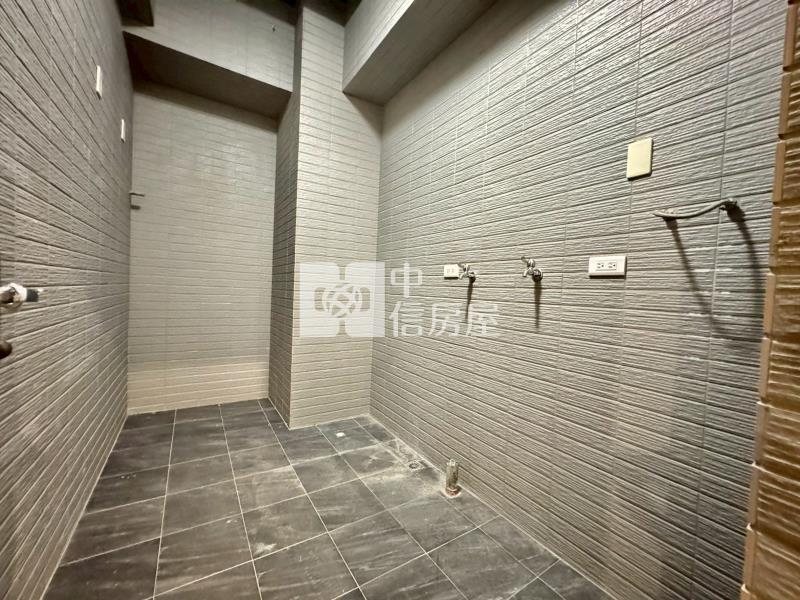 大里全新完工2房2衛平車美廈房屋室內格局與周邊環境