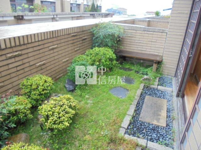 景賢公園朝南雙車位電梯大豪墅房屋室內格局與周邊環境