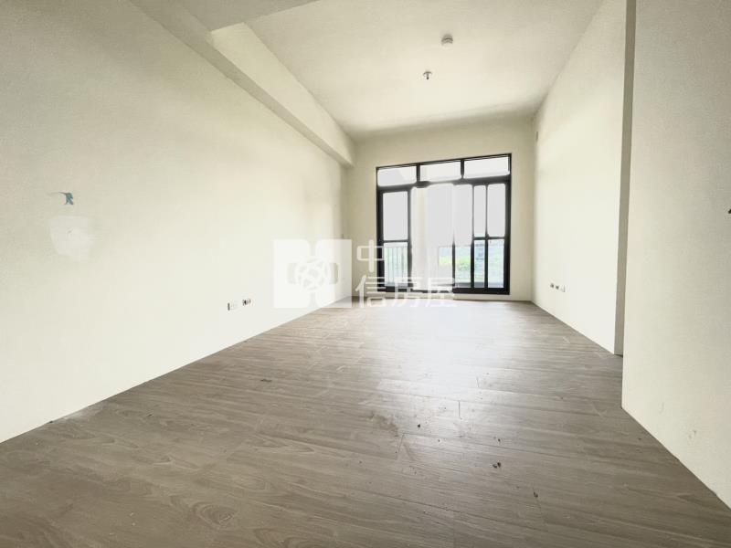 14期臨路全新雙車電墅房屋室內格局與周邊環境