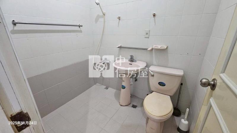 觀音工業區前院車庫透天房屋室內格局與周邊環境