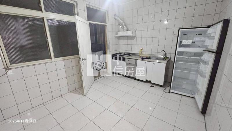 觀音工業區前院車庫透天房屋室內格局與周邊環境