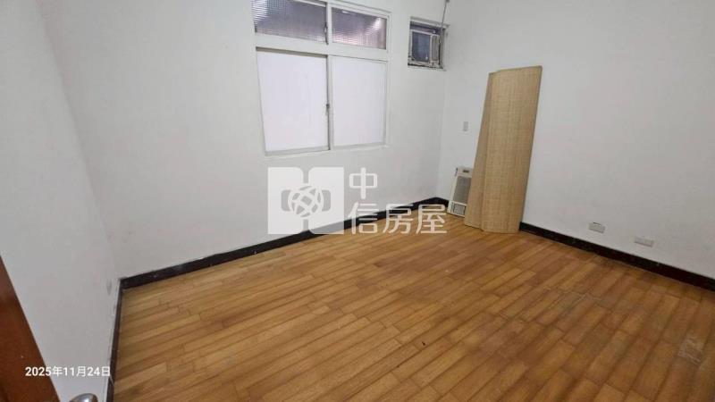 觀音工業區前院車庫透天房屋室內格局與周邊環境