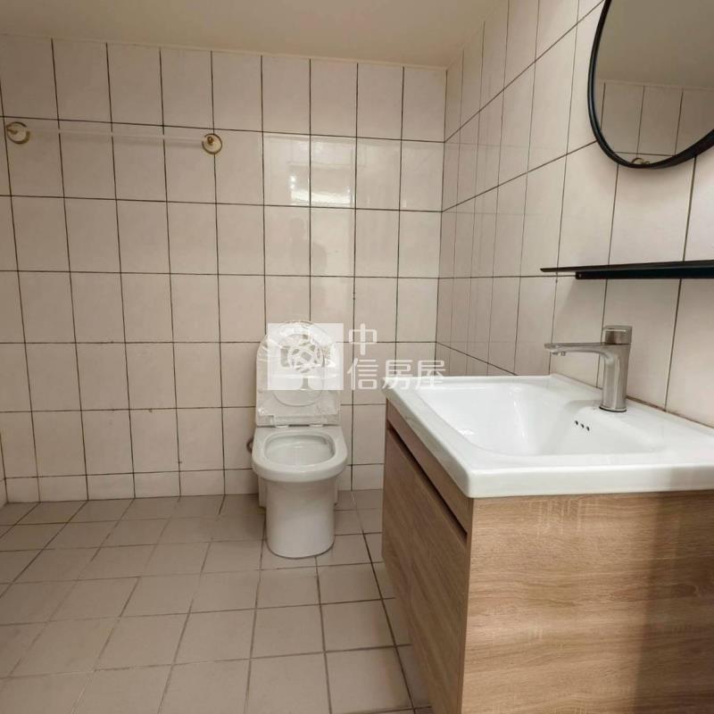 民雄大面寬別墅房屋室內格局與周邊環境