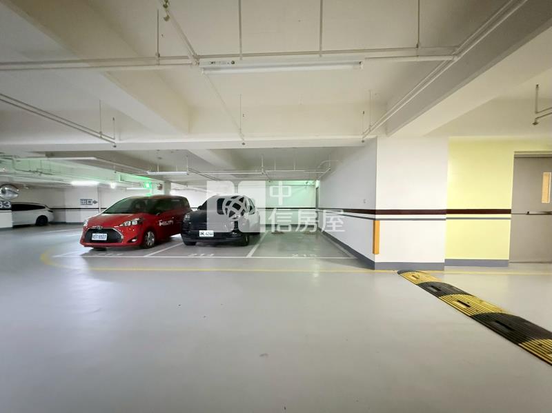 微笑雲品1+1房平車房屋室內格局與周邊環境