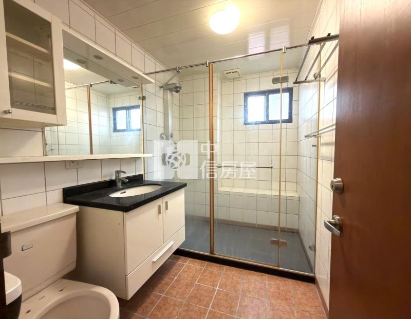 國泰桂冠大戶別墅房屋室內格局與周邊環境