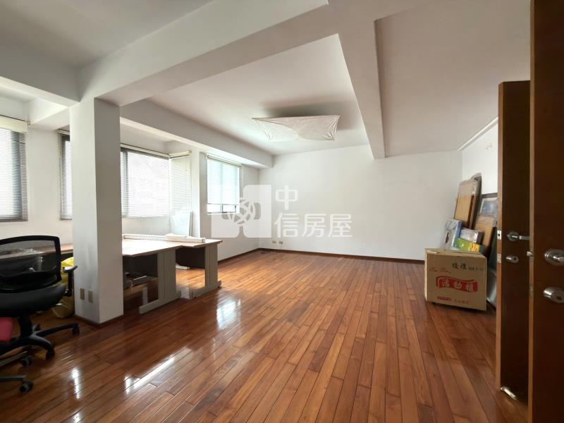 國泰桂冠大戶別墅房屋室內格局與周邊環境