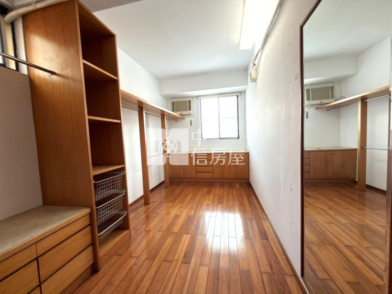 國泰桂冠大戶別墅房屋室內格局與周邊環境