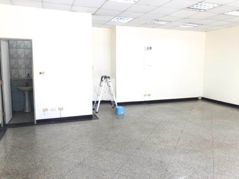 桃園春日路金店面房屋室內格局與周邊環境