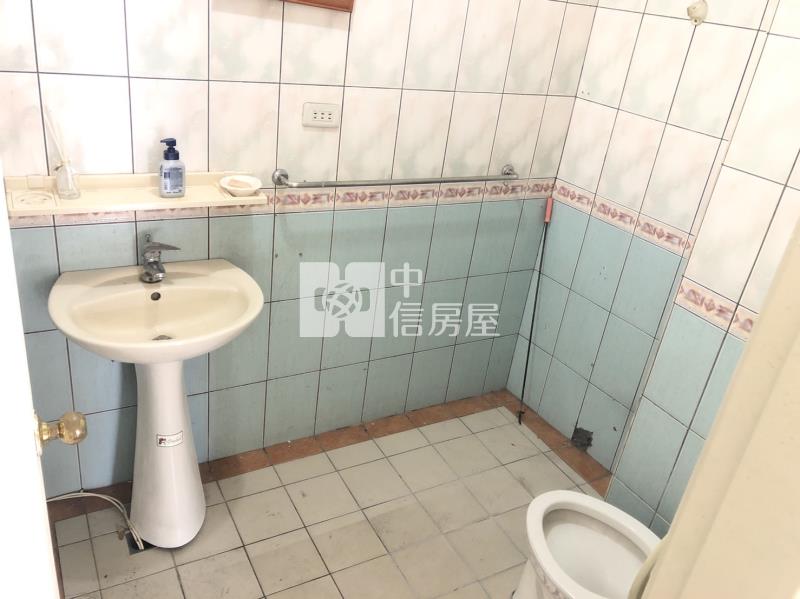 桃園春日路金店面房屋室內格局與周邊環境