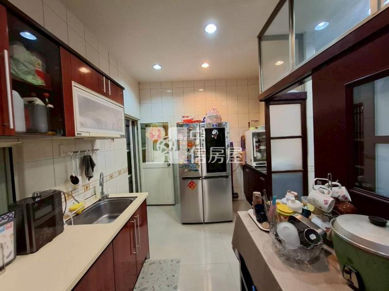 青城之間。大地坪靜巷透天房屋室內格局與周邊環境