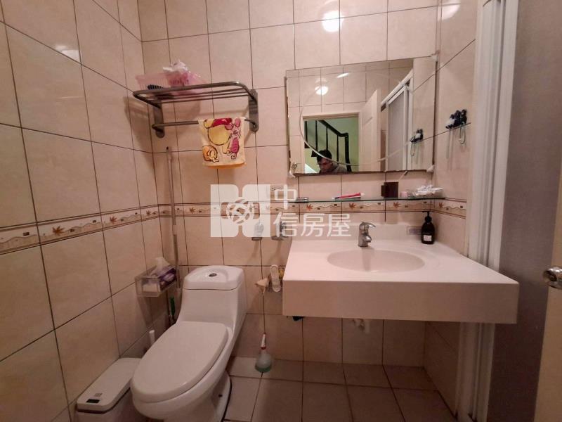 青城之間。大地坪靜巷透天房屋室內格局與周邊環境