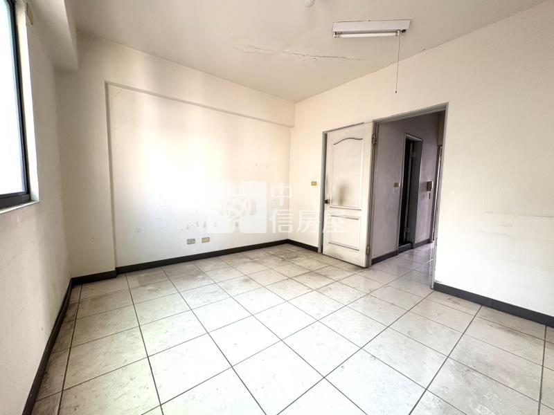 頭家國小得福街透店房屋室內格局與周邊環境