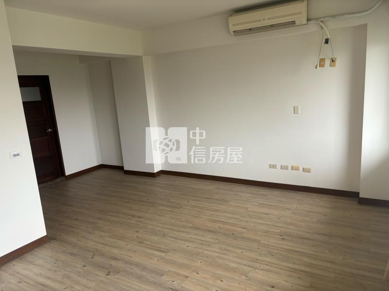 小新營特大地坪物美平車墅房屋室內格局與周邊環境