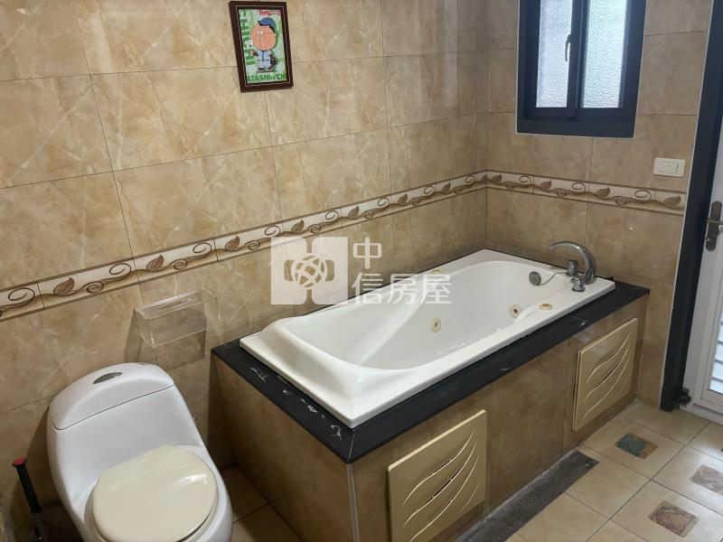 小新營特大地坪物美平車墅房屋室內格局與周邊環境