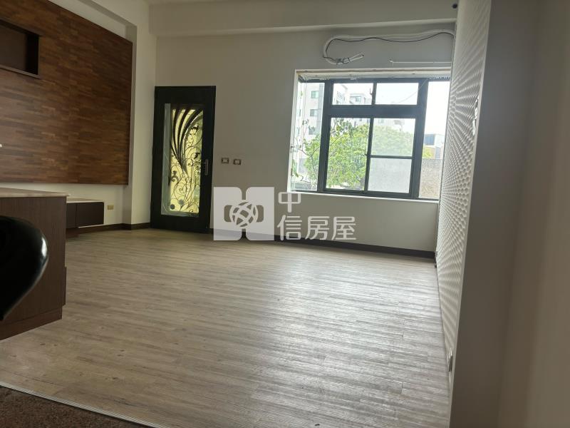 小新營特大地坪物美平車墅房屋室內格局與周邊環境