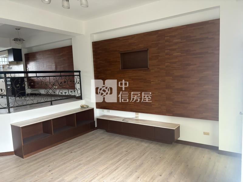 小新營特大地坪物美平車墅房屋室內格局與周邊環境