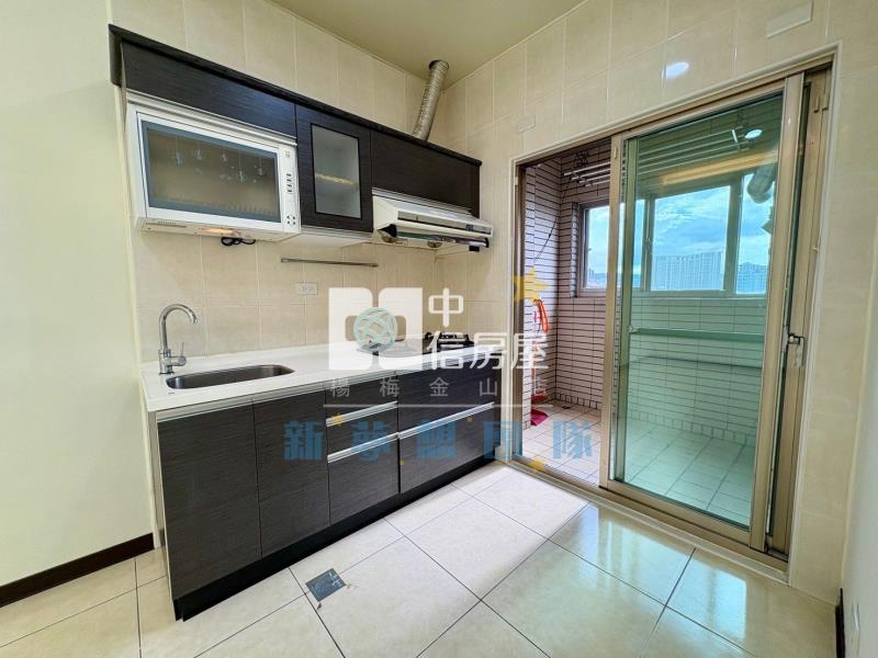 【新夢想】星光會館1+1房車景觀戶房屋室內格局與周邊環境