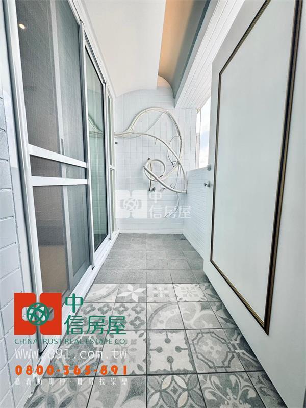 福樂全新整理車位3房房屋室內格局與周邊環境