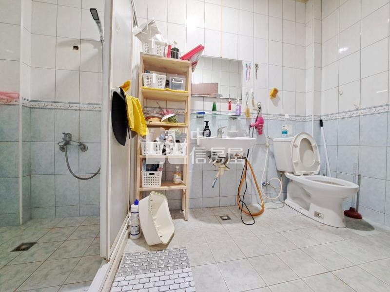 西區民生南路車墅房屋室內格局與周邊環境