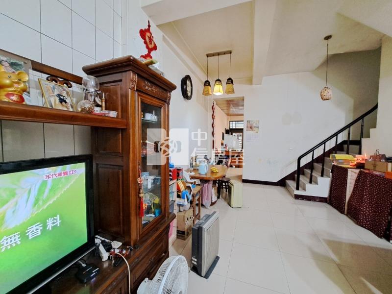 西區民生南路車墅房屋室內格局與周邊環境