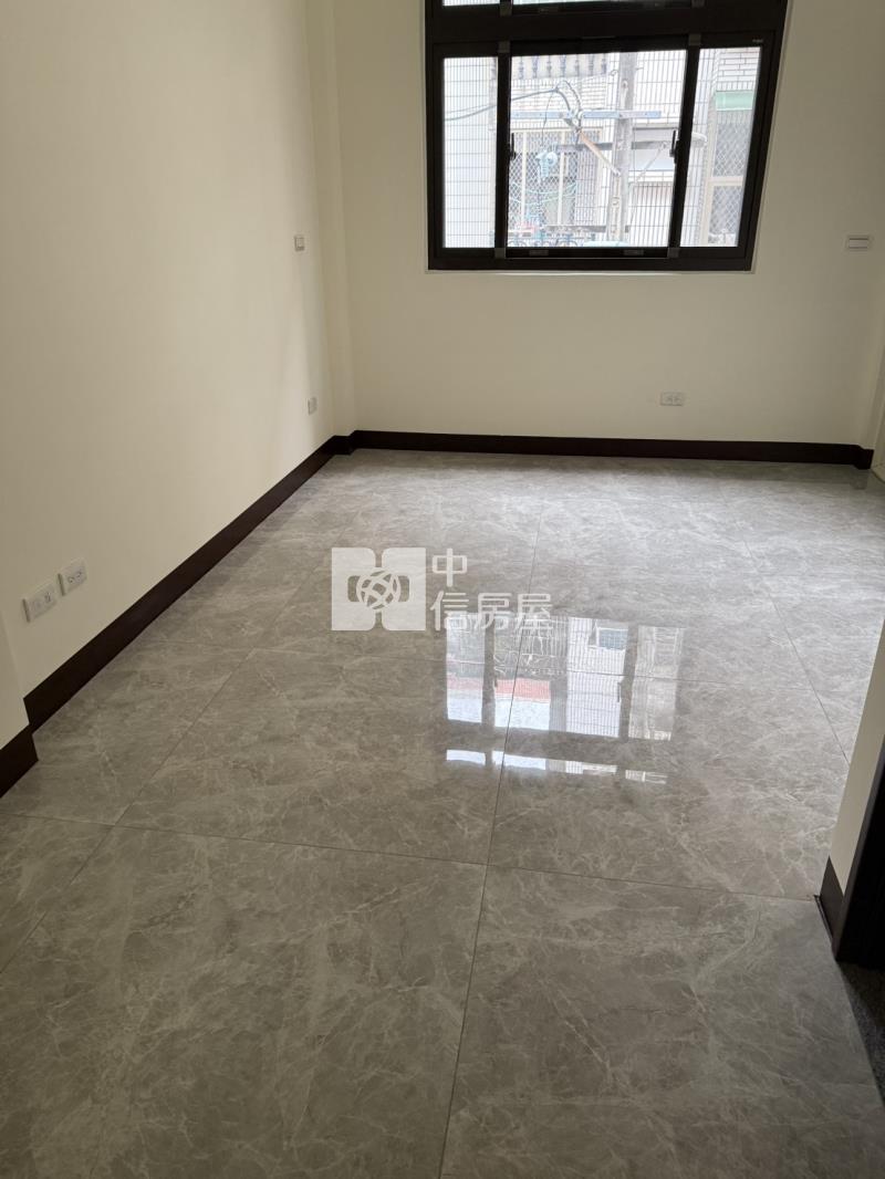 聯新醫院全新電梯別墅-1房屋室內格局與周邊環境