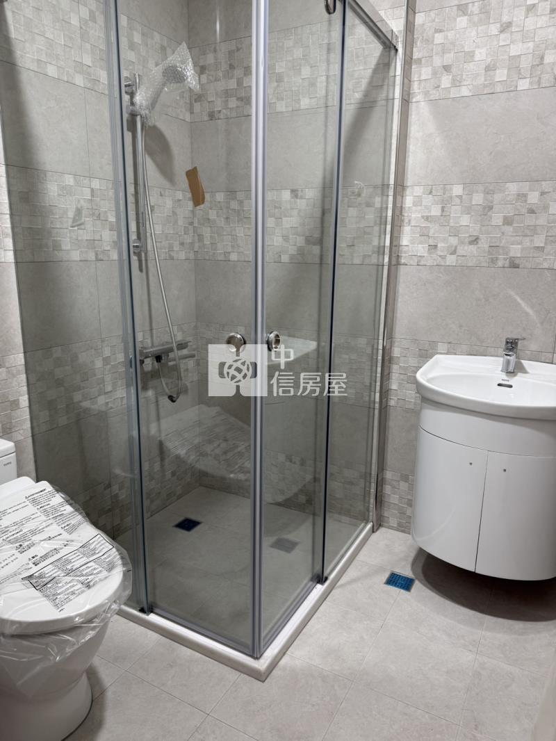 聯新醫院全新電梯別墅-1房屋室內格局與周邊環境