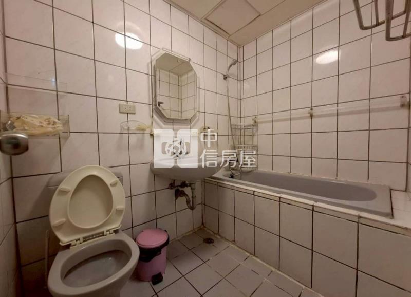 近體育園區太子盛世二樓美三房房屋室內格局與周邊環境