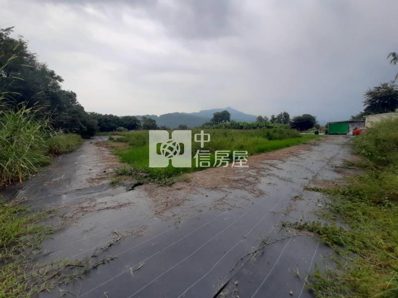 甲仙度假休閒農地房屋室內格局與周邊環境