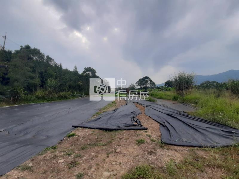 甲仙度假休閒農地房屋室內格局與周邊環境