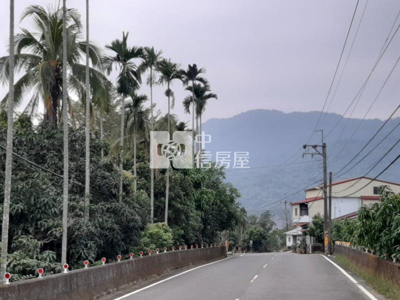 甲仙度假休閒農地房屋室內格局與周邊環境