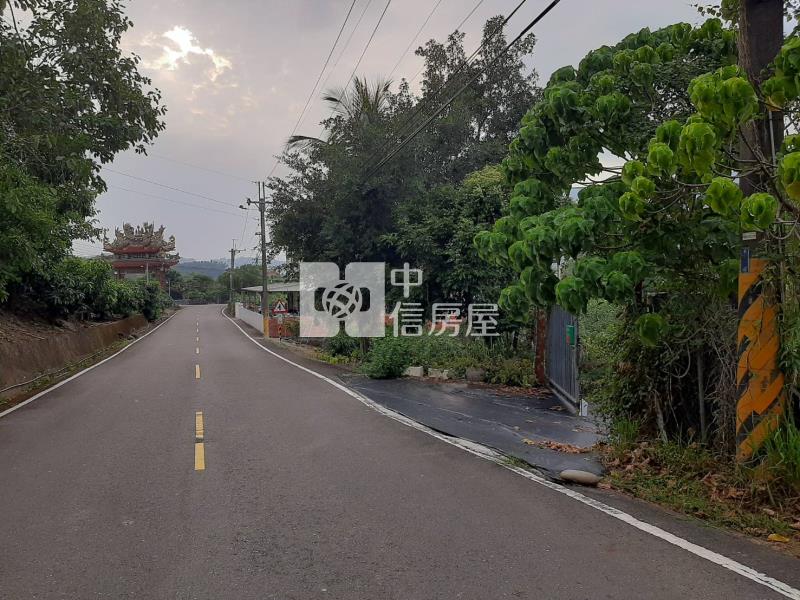 甲仙度假休閒農地房屋室內格局與周邊環境