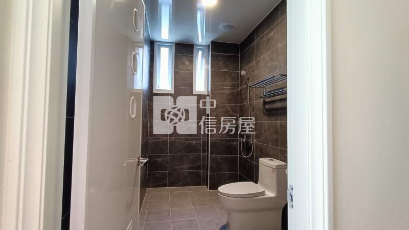 經武商圈翻新美透天房屋室內格局與周邊環境