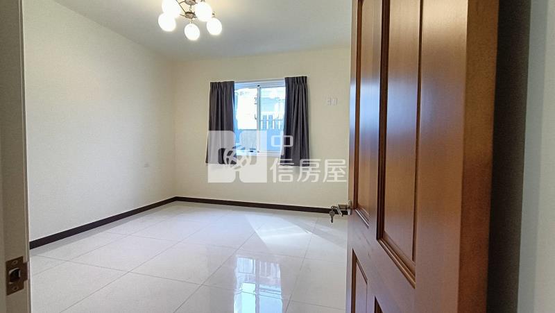 經武商圈翻新美透天房屋室內格局與周邊環境