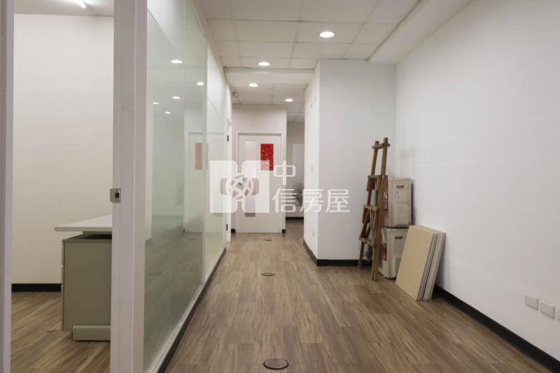 文心經典市政府捷運站旁商辦房屋室內格局與周邊環境