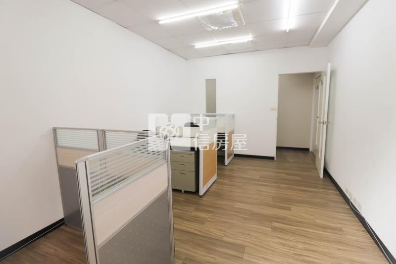 文心經典市政府捷運站旁商辦房屋室內格局與周邊環境