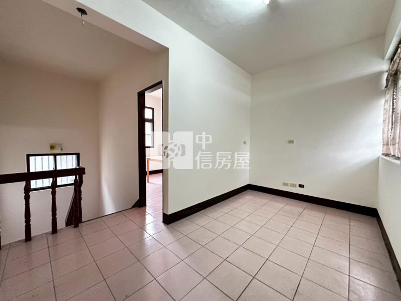 新屋低總價田園景觀前院停車美透天房屋室內格局與周邊環境