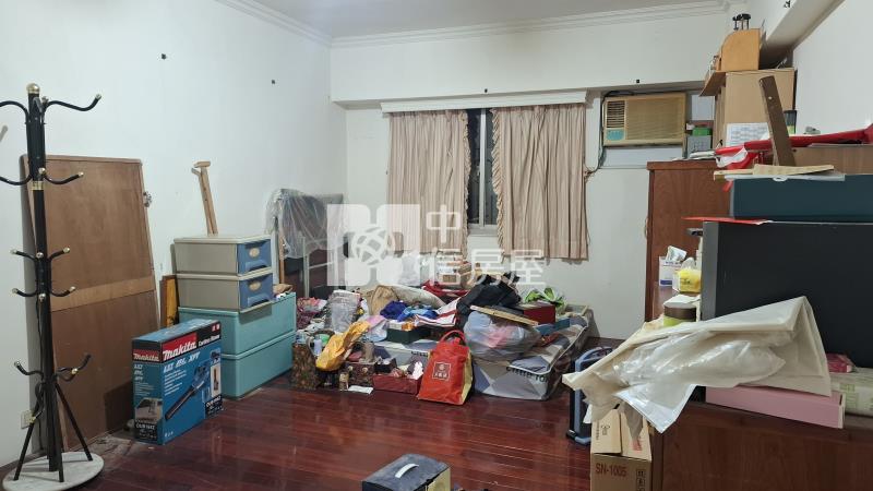 中壢林森國小樓中樓四房+平面車位房屋室內格局與周邊環境