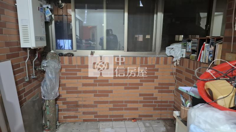 中壢林森國小樓中樓四房+平面車位房屋室內格局與周邊環境