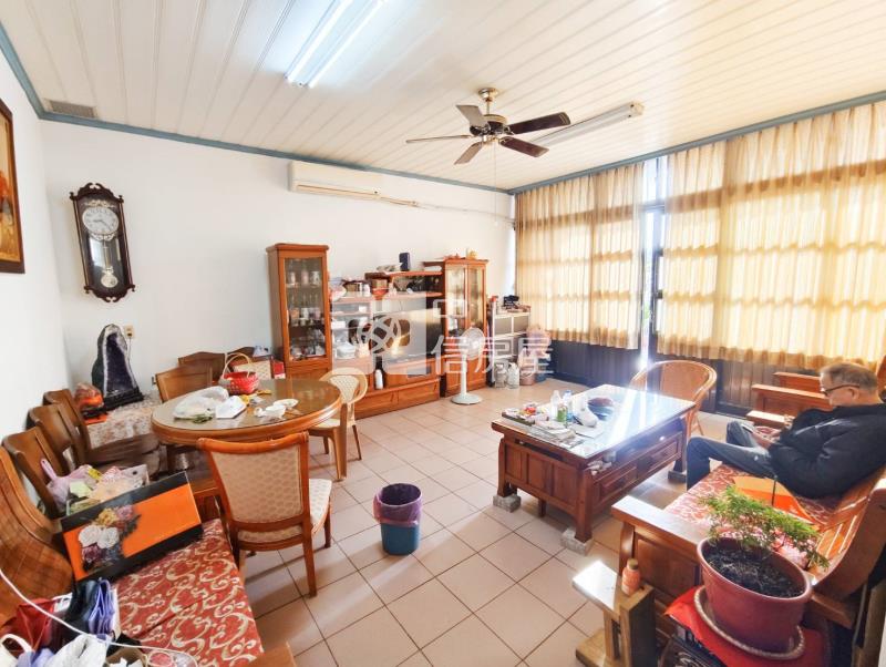 近好市多甲建合法美農舍房屋室內格局與周邊環境