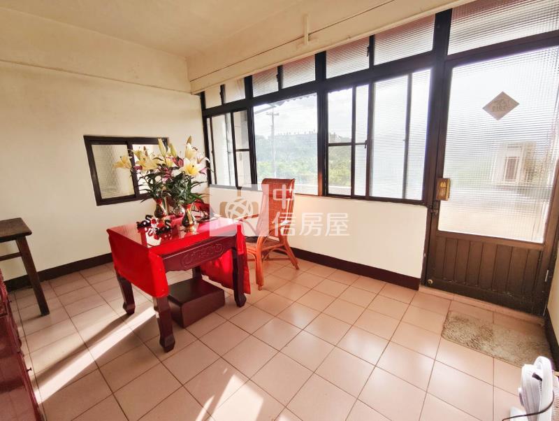 近好市多甲建合法美農舍房屋室內格局與周邊環境