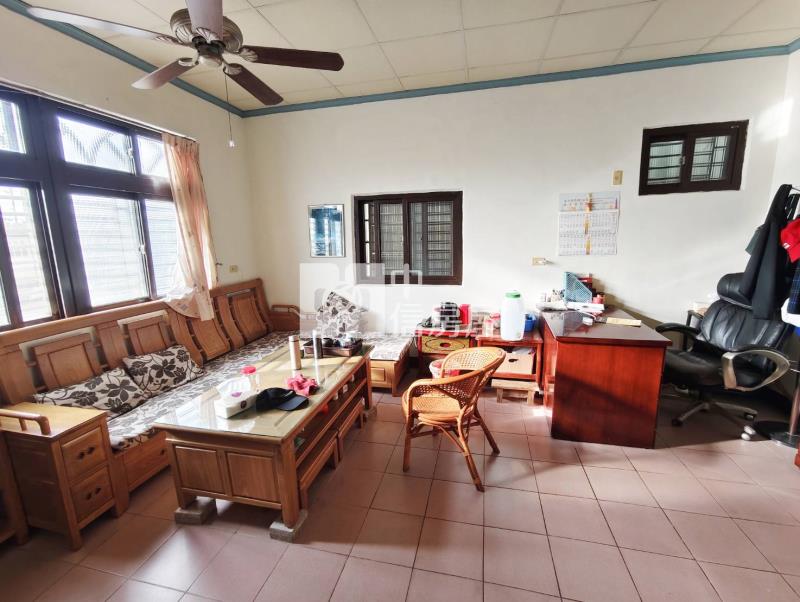 近好市多甲建合法美農舍房屋室內格局與周邊環境