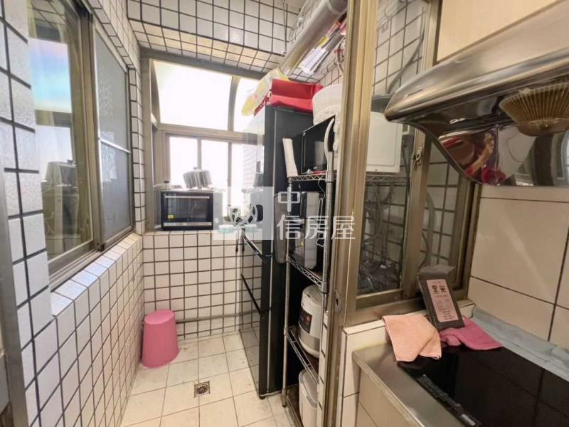 後站北帝國三房車 龍岡國小房屋室內格局與周邊環境